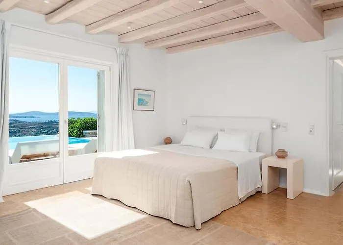 Villa Kymothea, Agios Lazaros *